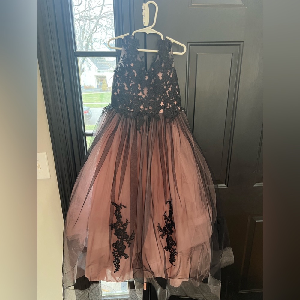 Girl’s formal dress size 8